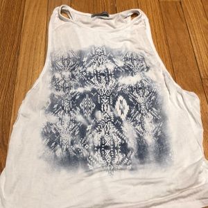 Sleeveless shirt